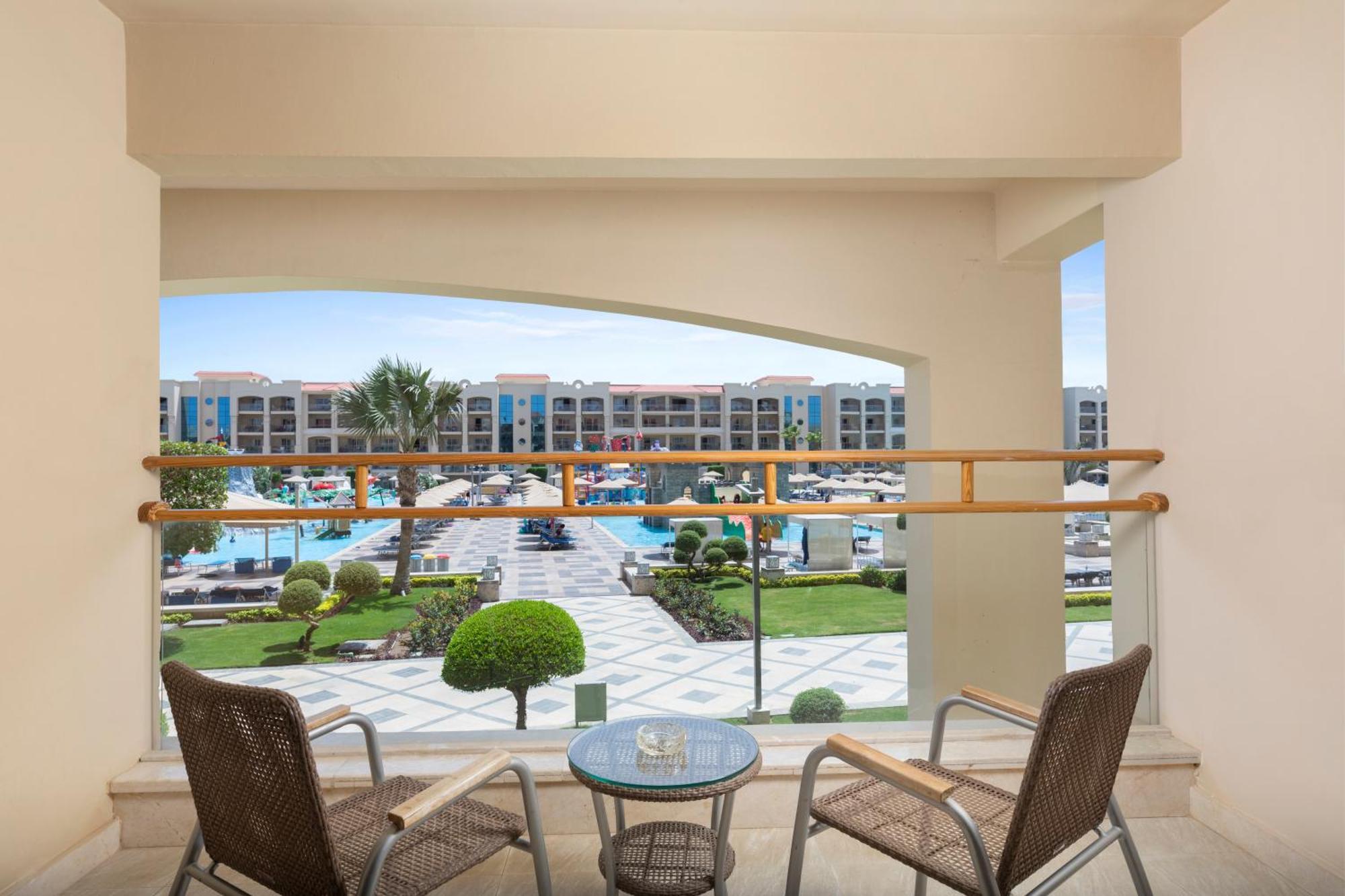 Pickalbatros White Beach Resort - Hurghada Exterior photo